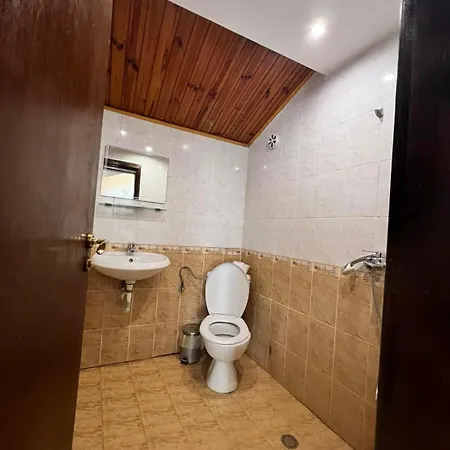 Family Square Hotel 2*